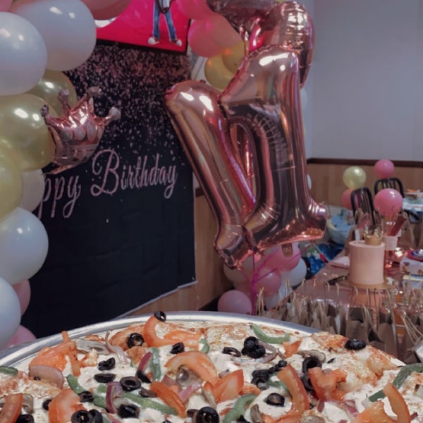 Photos At Chuck E Cheese S المروة 3 Tips From 515 Visitors