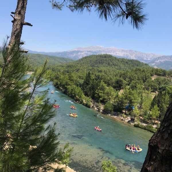 Foto tirada no(a) DALLAS Rafting por Yusuf Ç. em 7/21/2019