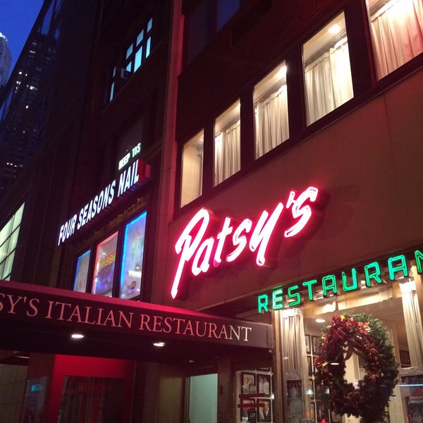Photo taken at Patsy&#39;s Italian Restaurant by reigny on 12/31/2014