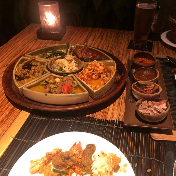 Foto scattata a Gabah Restaurant &amp; Bar da Sasha C. il 9/9/2019