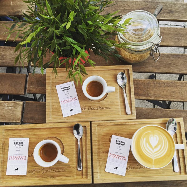 รูปภาพถ่ายที่ Madal Cafe - Espresso &amp; Brew Bar โดย Alexandra P. เมื่อ 10/9/2016
