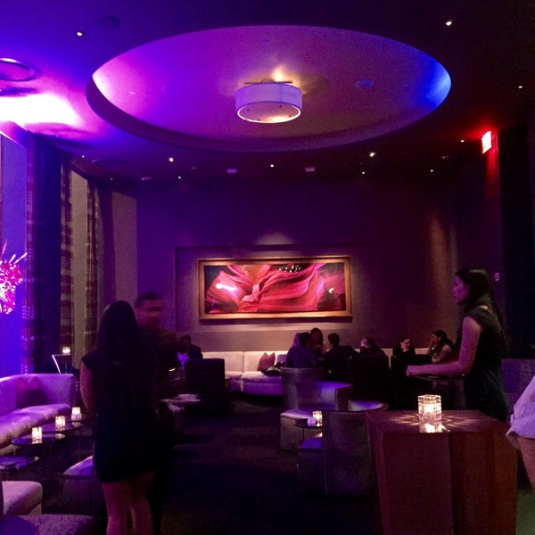 3/26/2015にMI S.が48 Loungeで撮った写真