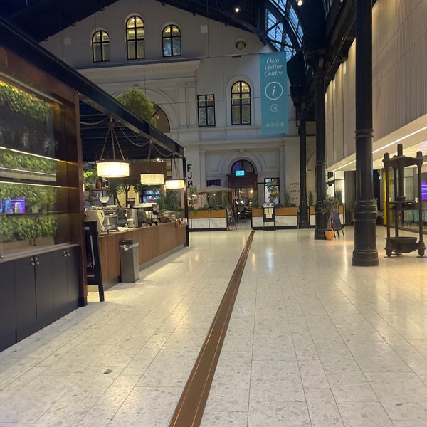 Photo taken at Østbanehallen by Anders H. on 9/3/2023