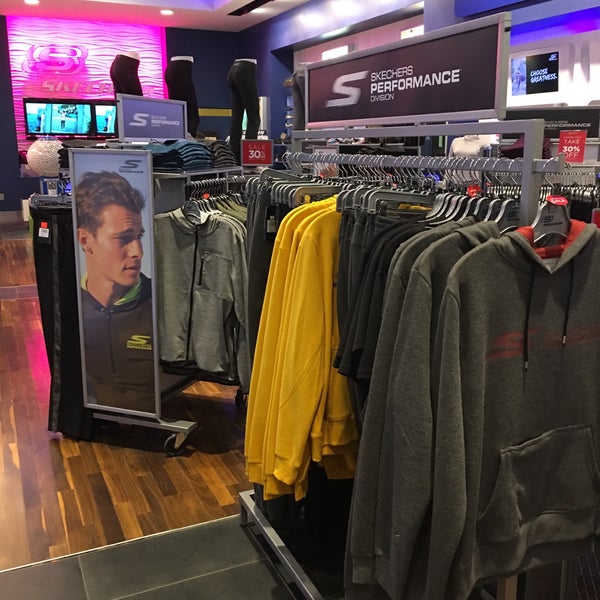 Skechers store in whittier top