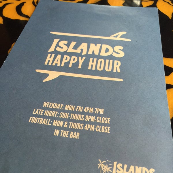 Photo prise au Islands Restaurant par Jon S. le12/10/2015