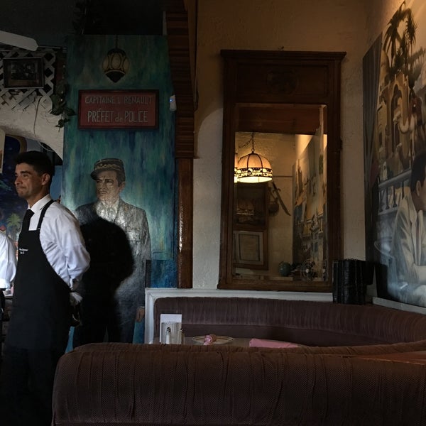 7/19/2016 tarihinde Jon S.ziyaretçi tarafından Casablanca Restaurant'de çekilen fotoğraf