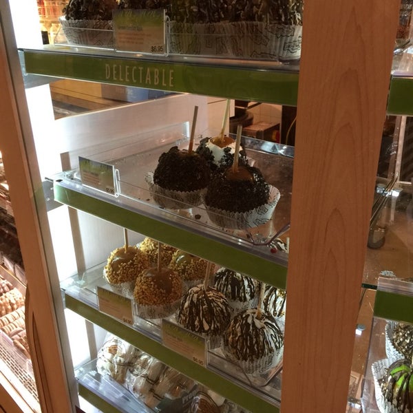 Aspen Leaf Frozen Yogurt (Now Closed) Dessert Shop in Downtown Boise City