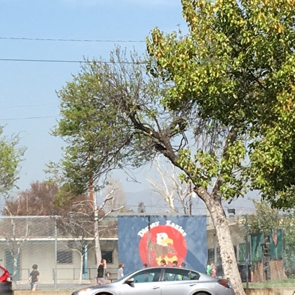 walt-disney-elementary-elementary-school-in-burbank