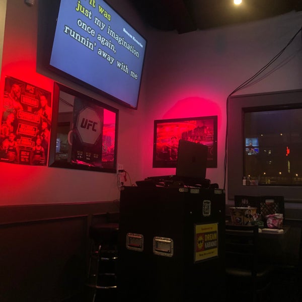 11/20/2019にKaren L.がDukes Bar And Grillで撮った写真