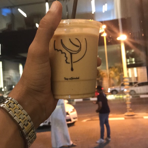 Das Foto wurde bei Caffeination von Abdullah S. am 5/15/2018 aufgenommen