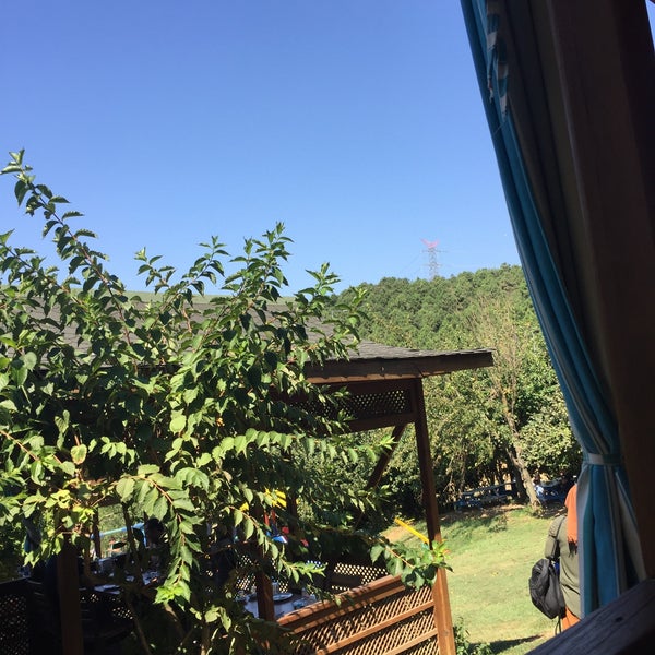 Photo taken at Yeşil Vadi Restaurant by Peyami Sefa G. on 8/19/2018