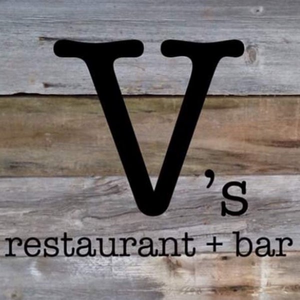 Das Foto wurde bei V&#39;s restaurant + bar von 🌺  ش am 2/21/2020 aufgenommen