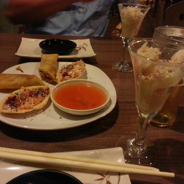 Photo taken at Bamboo Sushi e Grill by Carol D. on 12/8/2013