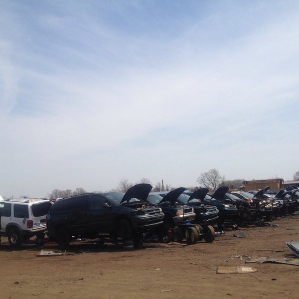 Crazy Ray's Automotive Repair Shop in Baltimore