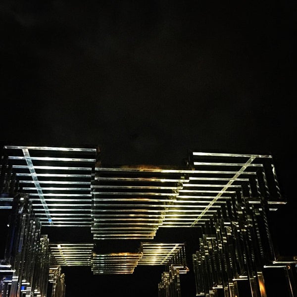 9/26/2015にRito K.がEclipse Sky Barで撮った写真