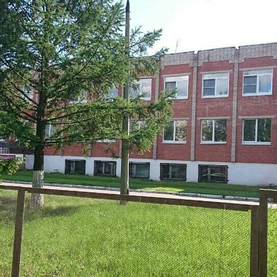 бронницы ул. мильстрим магазины в московской области бронницы. школа 2 бронницы. бронницы 2. школа бронницы.