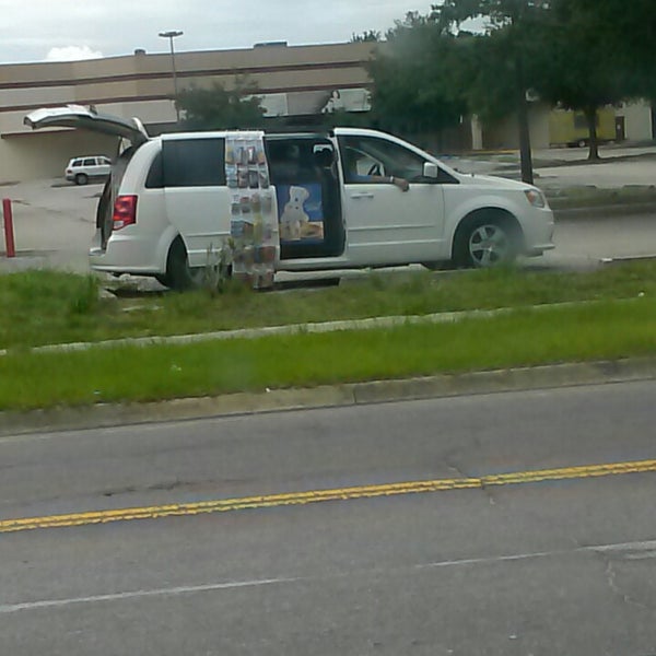 Osceola Square Mall Super Stop Kissimmee, FL