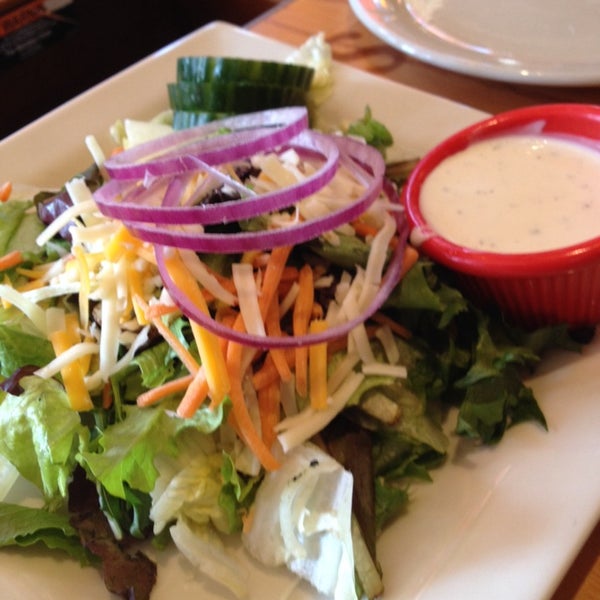 Photo taken at Chili&#39;s Grill &amp; Bar by William D. on 2/15/2014
