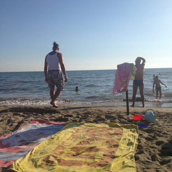 Photos At Lido Beach Spiaggia Libera Lido Di Camaiore 4 Tips