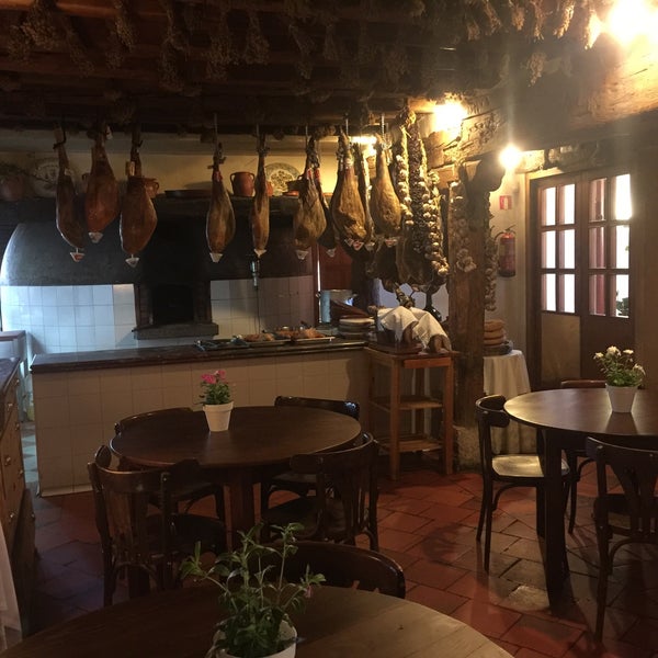 Photo taken at Restaurante La Portada del Mediodía by Gregorio R. on 7/22/2016