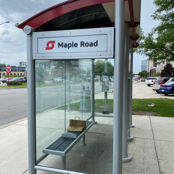 Woodward & Maple Downtown Birmingham 266 E Maple Rd