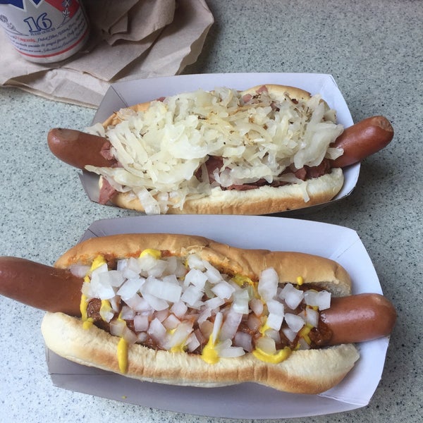 Photo taken at Pink&#39;s Hot Dogs by Mark C. on 6/23/2017