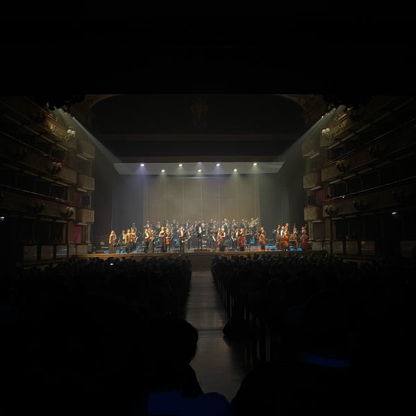 Снимок сделан в Teatro Verdi пользователем Sarah 10/15/2022