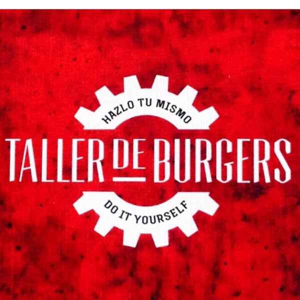Photo taken at Taller De Burgers by Carlos C. on 5/18/2015