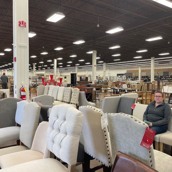 Pottery Barn Outlet To Fill Gander Mountain In Joliet
