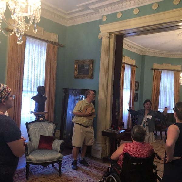 Photo taken at Juliette Gordon Low Birthplace, National Historic Landmark by Laura A. on 6/17/2019