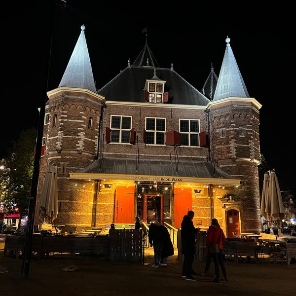 รูปภาพถ่ายที่ Restaurant-Café In de Waag โดย A A เมื่อ 10/19/2022
