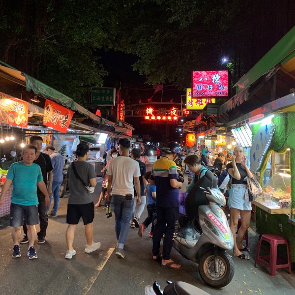 Foto tirada no(a) Nanjichang Night Market por Pinyun C. em 7/16/2020