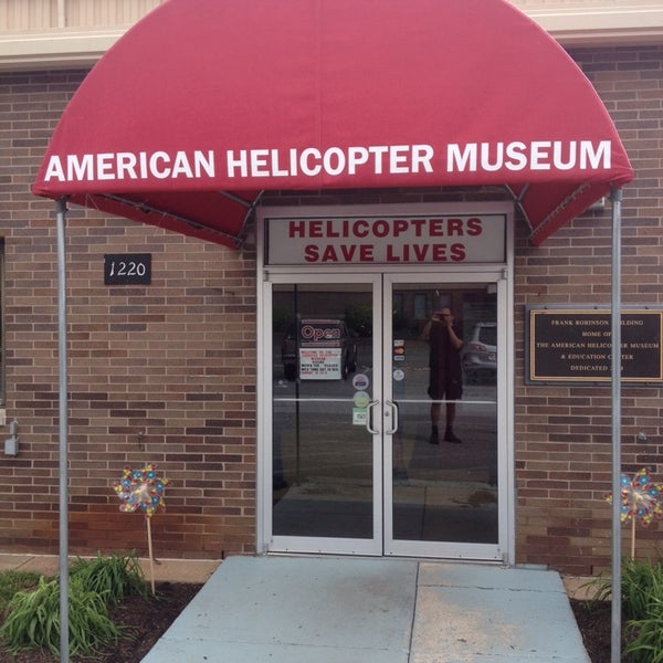 รูปภาพถ่ายที่ American Helicopter Museum โดย John L. เมื่อ 5/24/2014