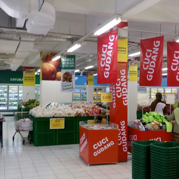 Photos at Giant (Now Closed) - Grocery 