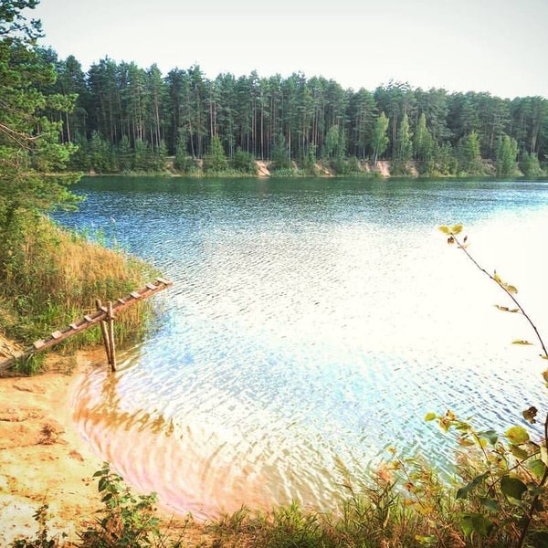 Луга Изумрудное озеро