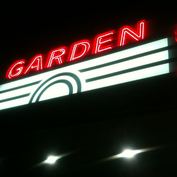Foto tirada no(a) Garden Theatre por Jay D. em 1/15/2013