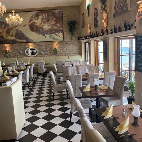 Foto tomada en Ristorante Michelangelo  por ristorante m. el 9/25/2019