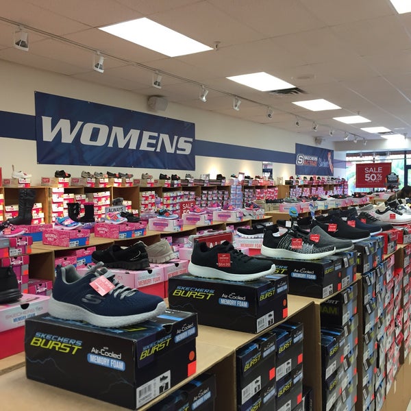 SKECHERS Factory Outlet - Shoe Store in 