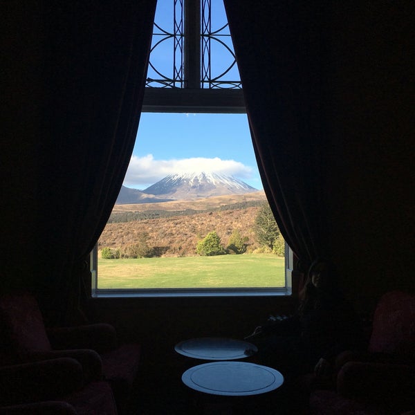 Photo taken at Chateau Tongariro Hotel by YeStoryteller on 10/16/2016