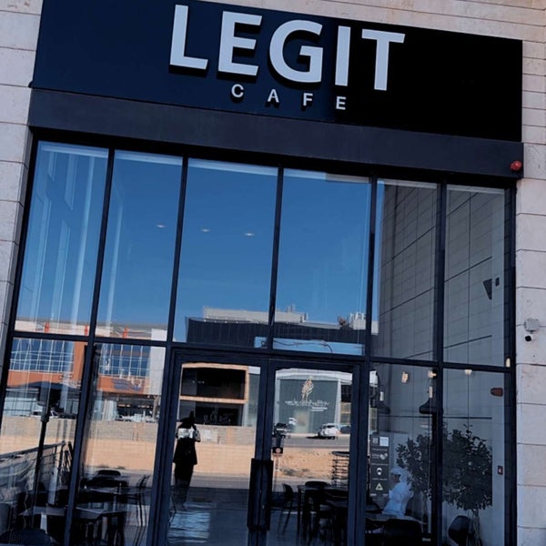 4/18/2024 tarihinde Bubshait ♥️⚓️ ♒️ .ziyaretçi tarafından Legit Cafe ليجت كافيه'de çekilen fotoğraf