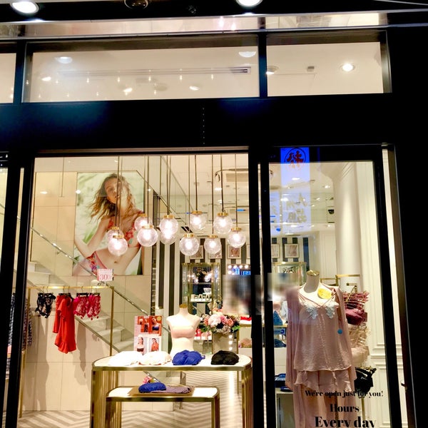 Peach John 新宿三丁目店 新宿区 東京都