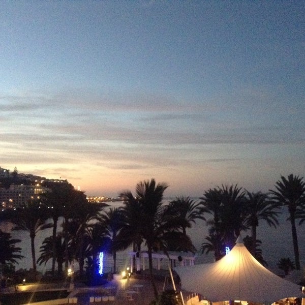 10/20/2013 tarihinde Дмитрий К.ziyaretçi tarafından Radisson Blu Resort, Gran Canaria'de çekilen fotoğraf