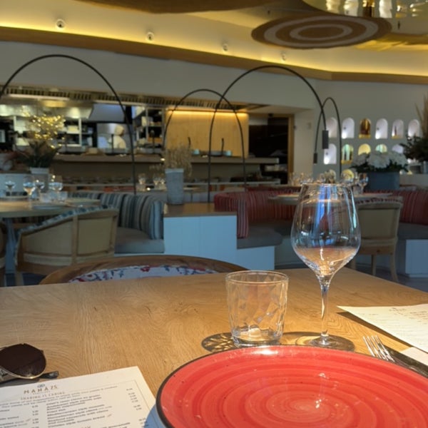 Das Foto wurde bei Maná 75 - paella restaurant Barcelona von Gariyb am 9/28/2023 aufgenommen