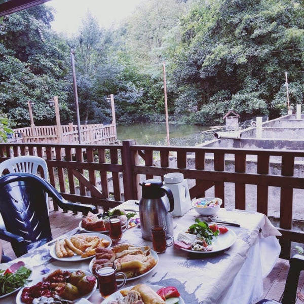 Foto diambil di Cennetim Et&amp;Balık Restaurant oleh 🌟tuba🌟 pada 8/28/2016
