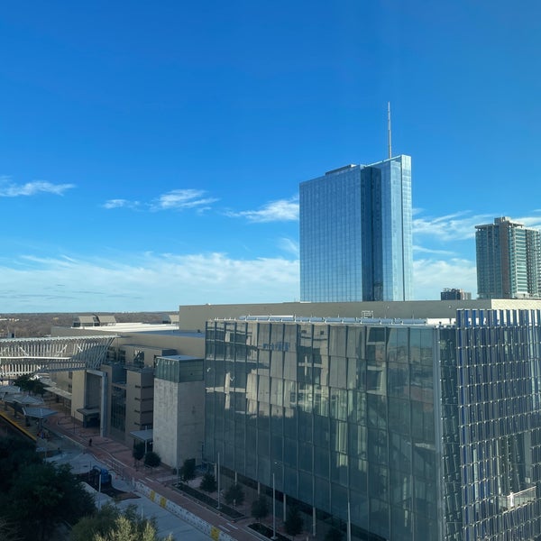 Foto diambil di Courtyard by Marriott Austin Downtown/Convention Center oleh Trent L. pada 1/1/2021