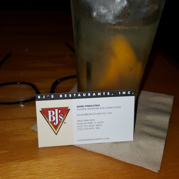 Photo taken at BJ&#39;s Restaurant &amp; Brewhouse by Doug R. on 9/15/2017
