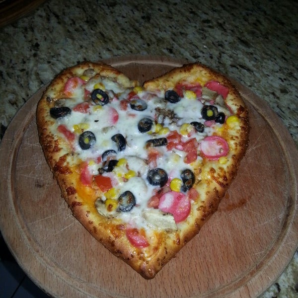 Pizza Real 6646 ziyaretçidan 35 tavsiye