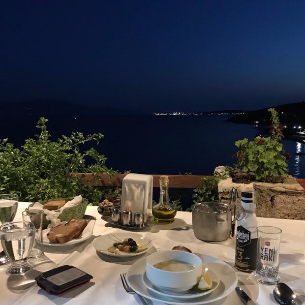 Foto tirada no(a) Assos Terrace Hotel por İsmail em 6/8/2019