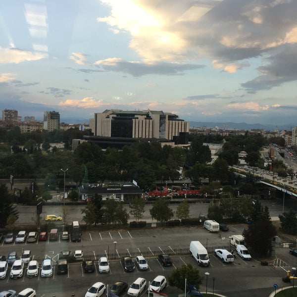 Foto tomada en Hilton Sofia  por Mohamed M. el 9/21/2017