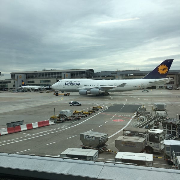 Lufthansa check in. Lufthansa check in